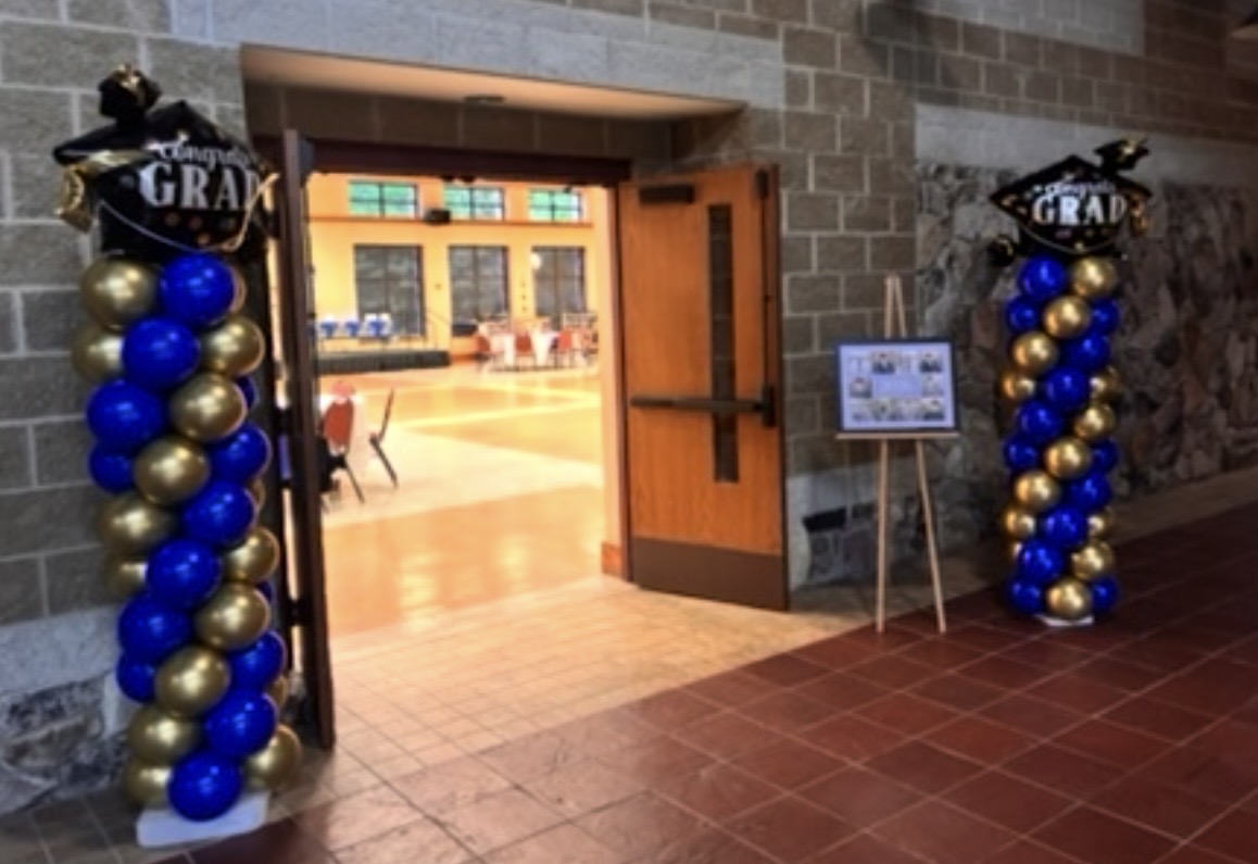 Graduation entrance columns