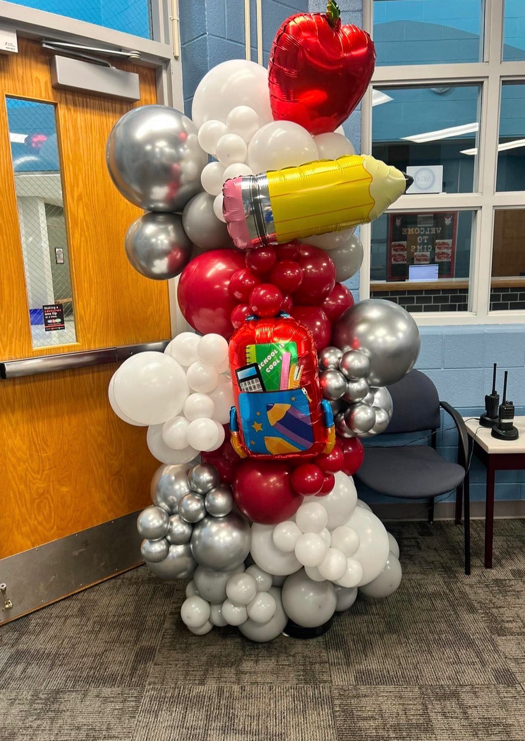 Back-to-school balloon column